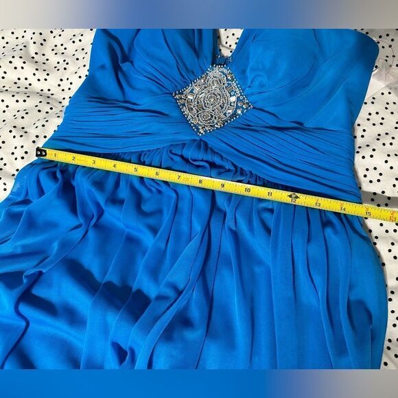 Decode 1.8 turquoise beaded beautiful gown - Picture 7 of 8